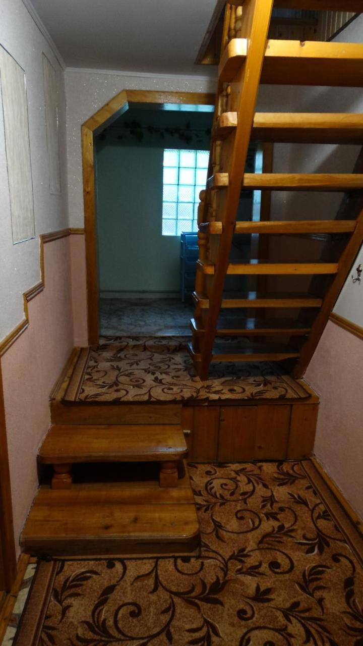 Guest House Karpaty Yaremche Eksteriør billede