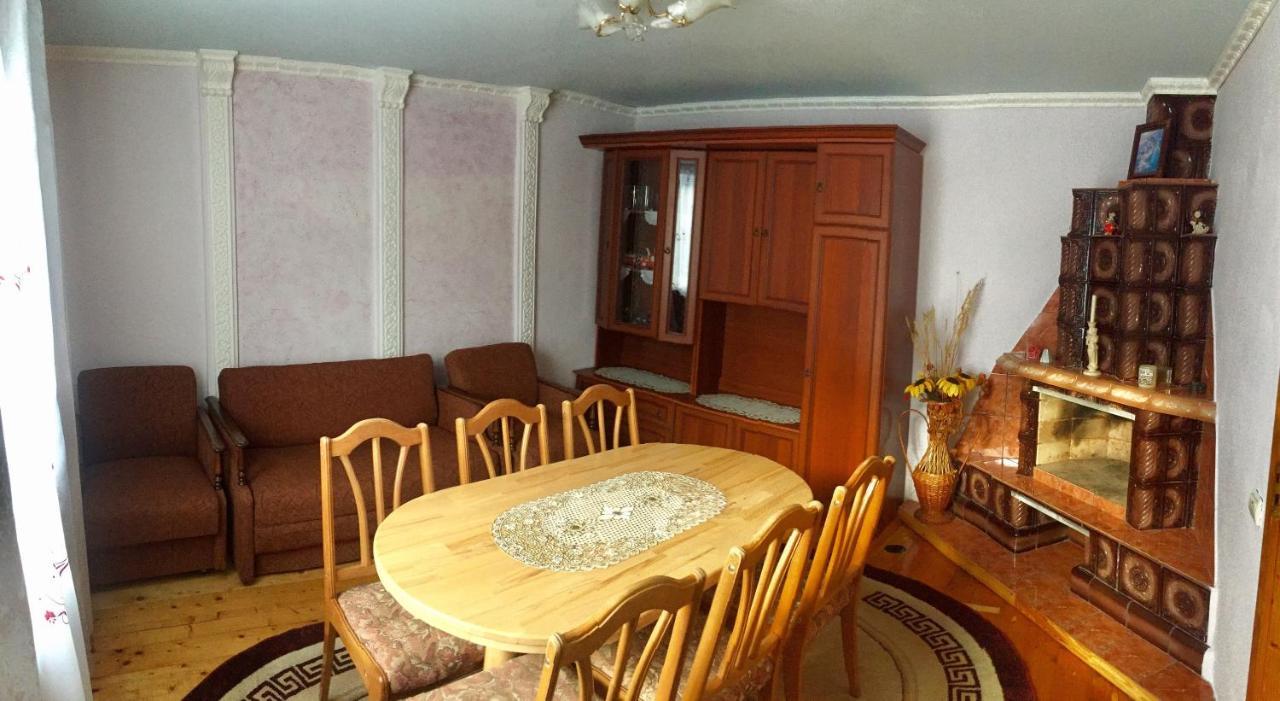 Guest House Karpaty Yaremche Eksteriør billede
